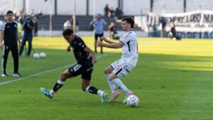 quais habilidades o lateral deve ter para jogar bem